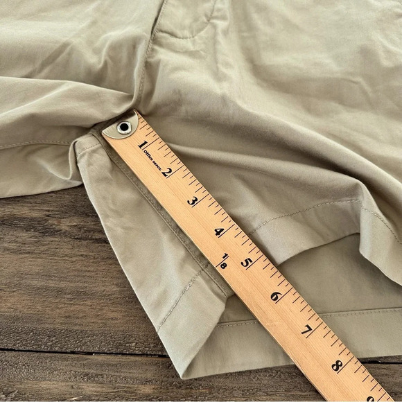 Abercrombie & Fitch Mens Small All Day Shorts Khaki Tan 5” Stretch Waist Beige S - Picture 3 of 5